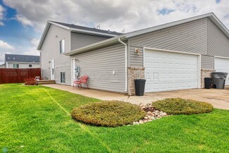 3432 16th St S, Moorhead, MN 56560