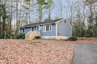 54 South Rd, Fremont, NH 03044
