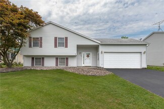 122 Limerick Ln, Rochester, NY 14606