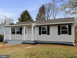 829 W 14th St, Front Royal, VA 22630