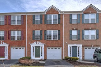 41 Saxton Rd, Farmingdale, NJ 07727