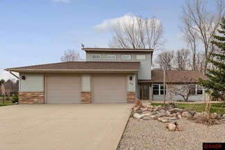 50 50 Balsam Ln, Madison Lake, MN 56063