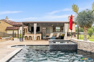 413 Creekside Dr, Salado, TX 76571