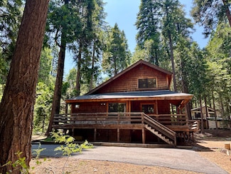 2893 Zuni Dr, Arnold, CA 95223