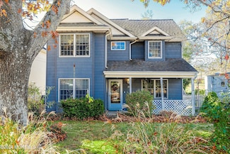 24 Point o Woods Dr, Toms River, NJ 08753