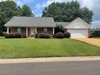 2636 Englewood Dr, Tuscaloosa, AL 35405
