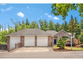 444 Bridge St, Fairview, OR 97024