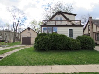 1820 W 3rd St, Dixon, IL 61021