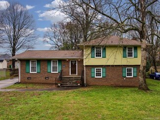 12208 Oakhaven Dr, Charlotte, NC 28273
