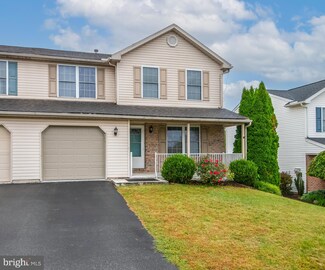 374 Oneida Dr, Reading, PA 19608