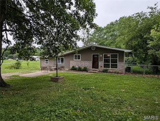326 S Elm St, Bethalto, IL 62010