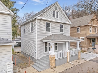 49 Sommers Ct, Akron, OH 44304