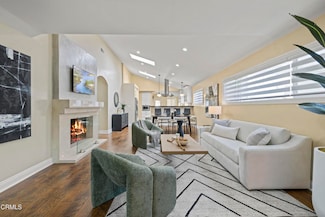4961 Alcove Ave, Valley Village, CA 91607