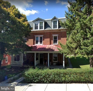 32 Church St Unit B, Glen Rock, PA 17327