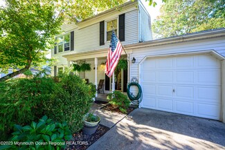 15 Providence Ln, Howell, NJ 07731