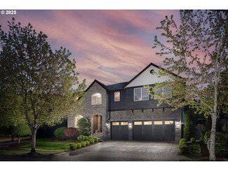 14956 SE Pebble Beach Dr, Happy Valley, OR 97086