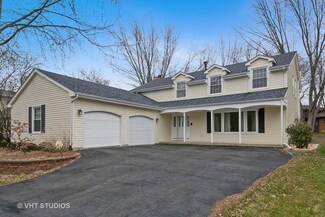 6381 Surrey Ridge Rd, Lisle, IL 60532