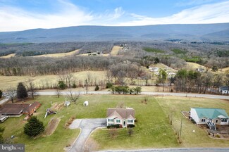49 Lawn Dr, Lehew, WV 26865