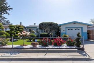 1860 Lowell St, Seaside, CA 93955