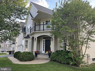 28 Blue Spruce Dr, Bear, DE 19701
