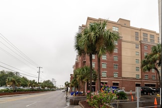 150 Bee St Unit 411, Charleston, SC 29401