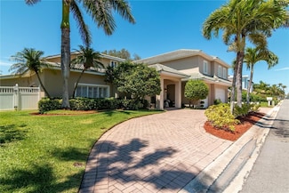 3 Paradise Ln, Treasure Island, FL 33706