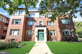 1218 Perry St NE Unit 301, Washington, DC 20017
