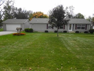 60 Lane 160b Turkey Lake, Hudson, IN 46747