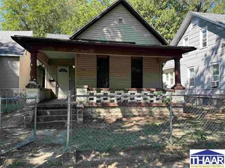 1006 N 9th St, Terre Haute, IN 47807