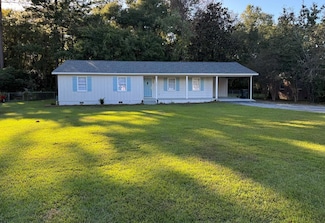 122 Lakeview Dr, Thomasville, GA 31792