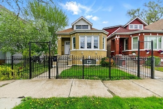 8943 S Lowe Ave, Chicago, IL 60620
