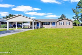 303 Pine Ln, Washington, NC 27889