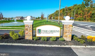 74 Queensferry Dr, Monroe, NJ 08094
