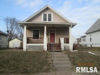 1004 S Ohio Ave, Davenport, IA 52802