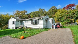47 Young St, Colchester, VT 05446