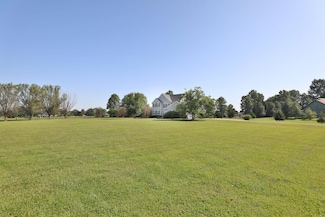 310 Aberdeen Dr SW, Pataskala, OH 43062