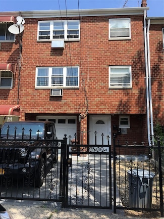 3314 Wickham Ave, Bronx, NY 10469