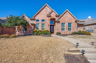 2211 High Pointe Dr, Denton, TX 76210