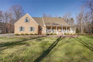 16761 Hanover Junction Ln, Doswell, VA 23047