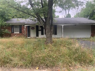 3614 Luewan Dr, Indianapolis, IN 46235
