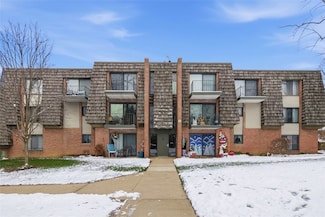 511 Forest Green Dr, Coraopolis, PA 15108