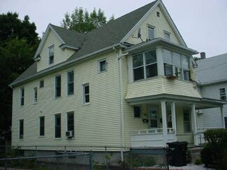 48 Carlisle St, Springfield, MA 01109