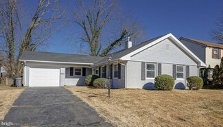 5 Parish Ln, Willingboro, NJ 08046