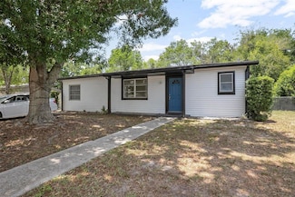 2434 Barbarossa Ave, Deltona, FL 32738