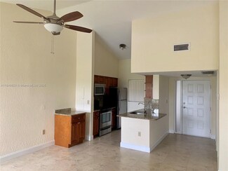 2841 N Oakland Forest Dr Unit 304, Oakland Park, FL 33309