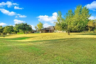 2717 Charleston Rd, Edmond, OK 73025