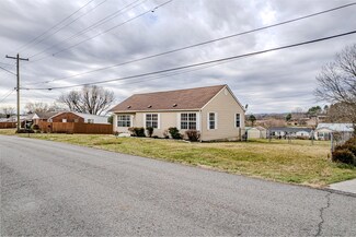 809 Hudson St, Sweetwater, TN 37874