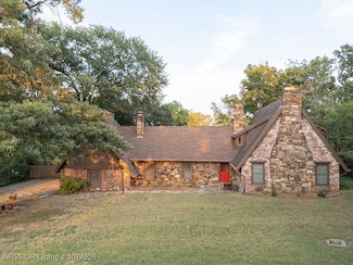 130 Sweet Ave, Fort Smith, AR 72901
