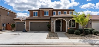 3902 Sussex Ave, Clovis, CA 93619