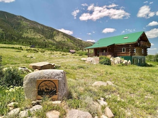 37 Wapiti Trail, Elk Mountain, WY 82324